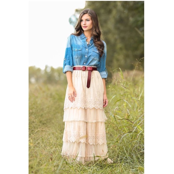 Dresses & Skirts - Lace Maxi Skirt